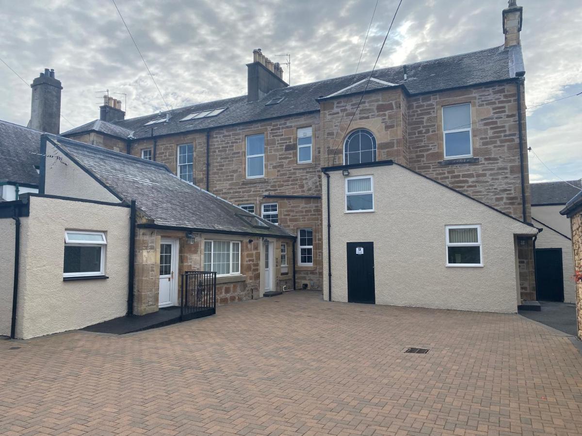 Bed & Breakfast Miller House Courtyard Ayr